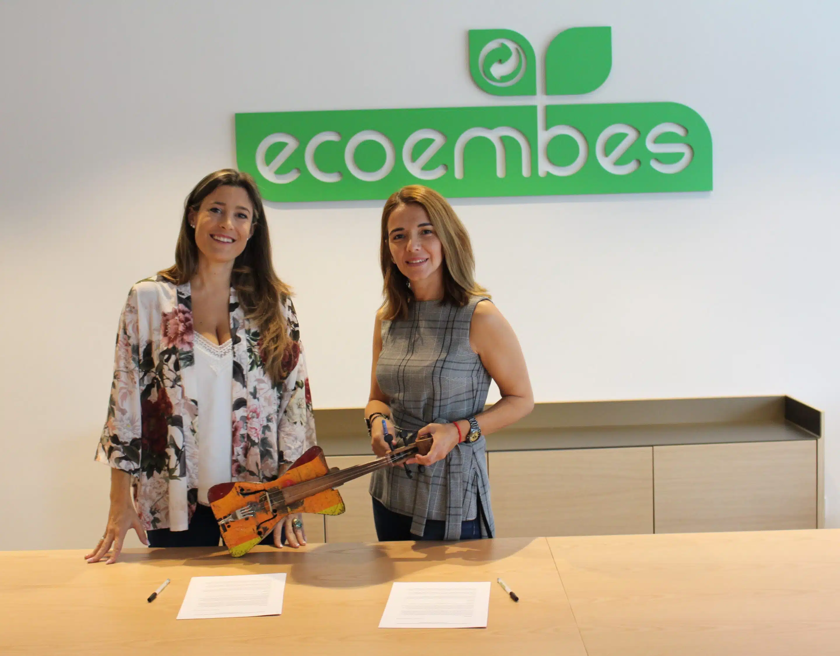 La Fundación Música Creativa y Ecoembes entregan una beca a una integrante de “La Música del Reciclaje"